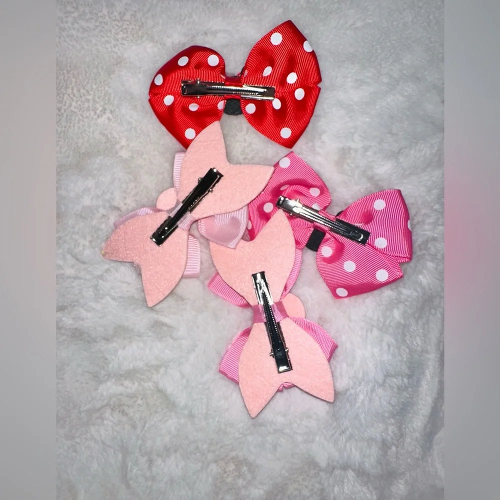 NIB Minnie 4pc Hair Clip Set